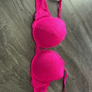 La Senza 32DD sexy bra